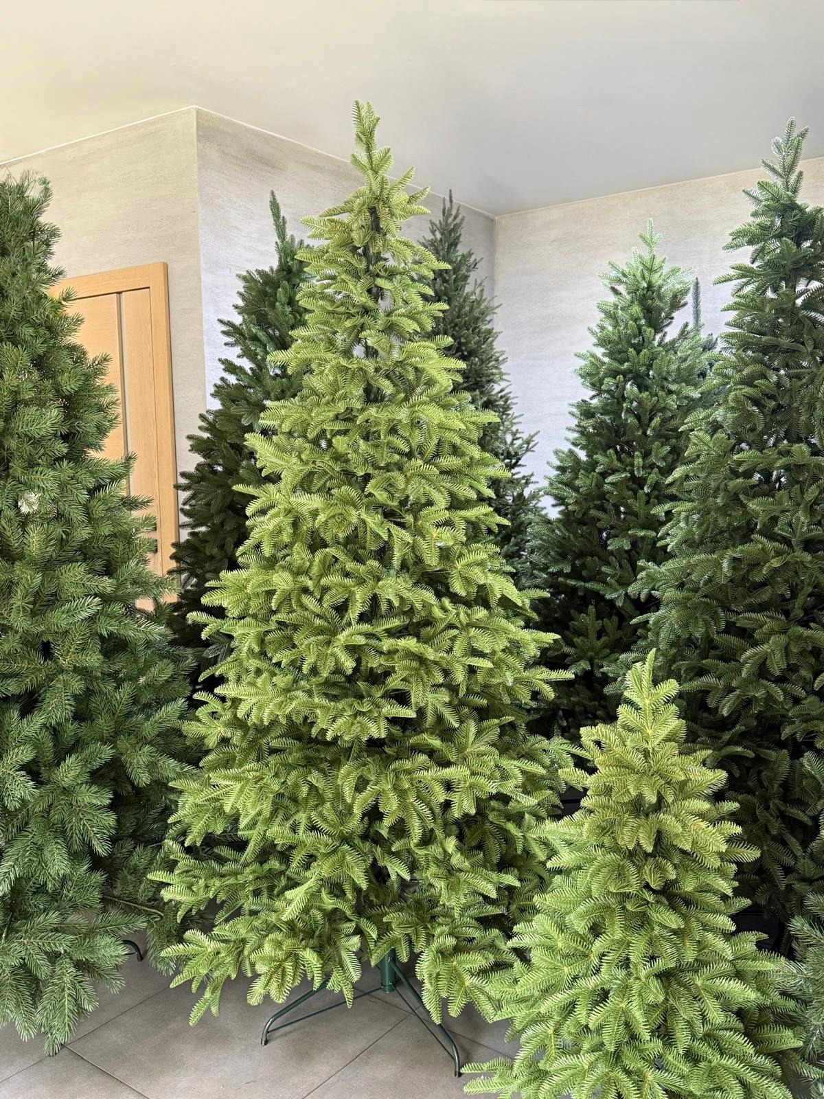 Choinka Sztuczna Jak Żywa Jodła 2D PE Olive Glow 130cm - obrazek 5