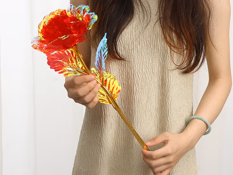 Wieczna Róża Czerwona Złota Łodyga Prezent na Walentynki Dzień Kobiet Urodziny - obrazek 7